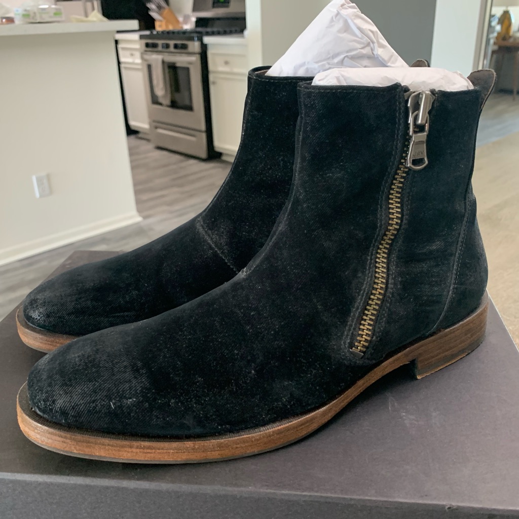 Practically Brand New John Varvatos Mens Mitchell Zip Boot Size 85